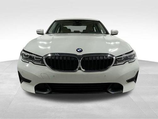 2019 BMW 330 i xDrive