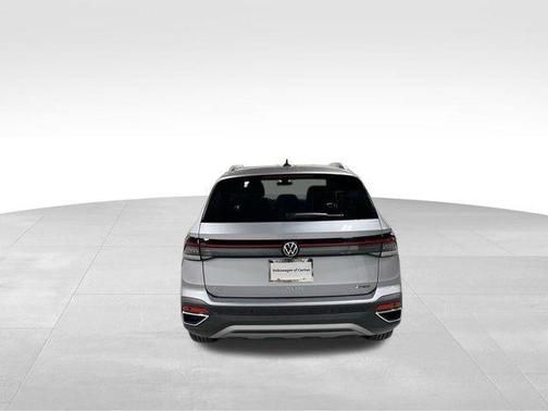 Pyrite Silver Metallic 2025 Volkswagen Taos 1.5T SE