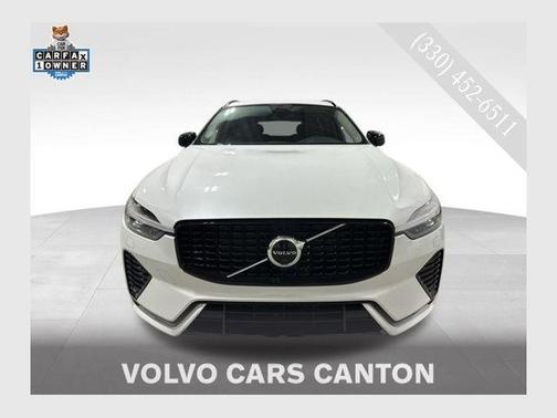 2023 Volvo XC60 B5 Plus Dark Theme