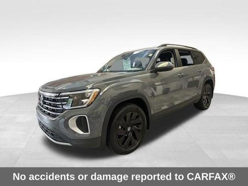 Pure Gray 2026 Volkswagen Atlas 2.0T SE w/Technology