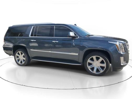 2020 Cadillac Escalade ESV Luxury