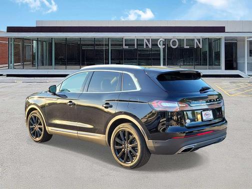 Infinite Black Metallic Clearcoat 2023 Lincoln Nautilus Reserve