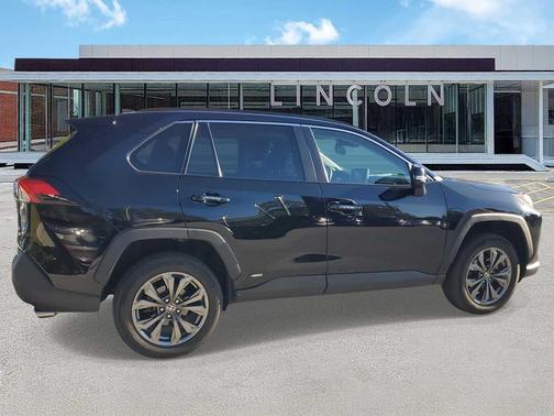 2022 Toyota RAV4 Hybrid XLE Premium