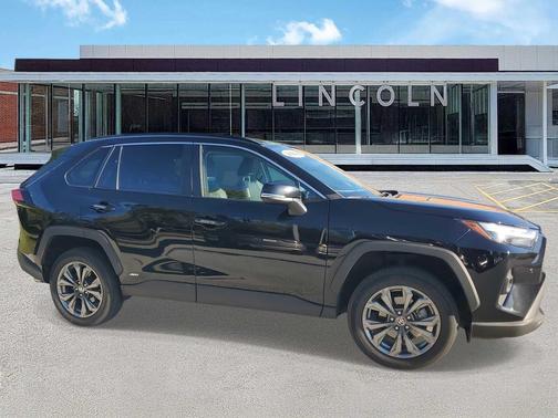 2022 Toyota RAV4 Hybrid XLE Premium