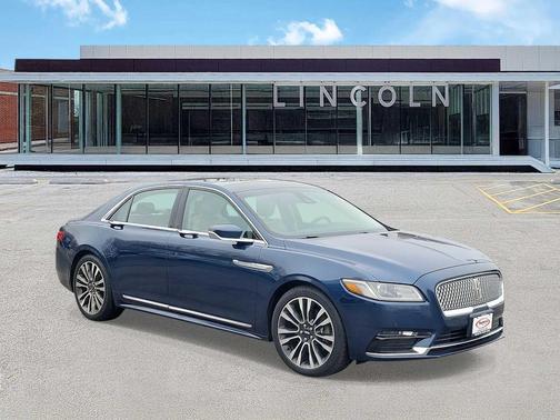 2017 Lincoln Continental Select