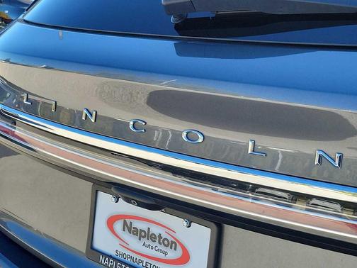 2022 Lincoln Nautilus Standard