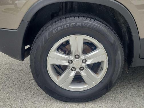 Stone Gray Metallic 2021 Chevrolet Trax LS