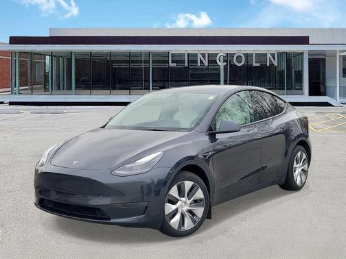 2024 Tesla Model Y Long Range Single Motor Rear-Wheel Drive