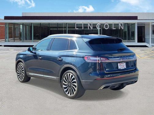 2022 Lincoln Nautilus Black Label