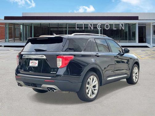 Agate Black Metallic 2023 Ford Explorer Platinum