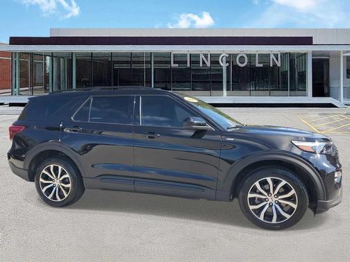 2023 Ford Explorer ST-Line