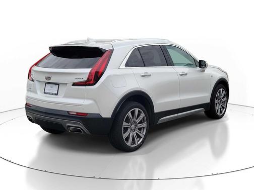 Crystal White Tricoat 2023 Cadillac XT4 Premium Luxury