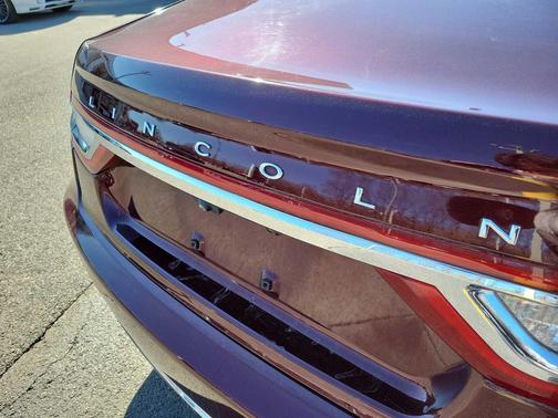 2017 Lincoln Continental Reserve