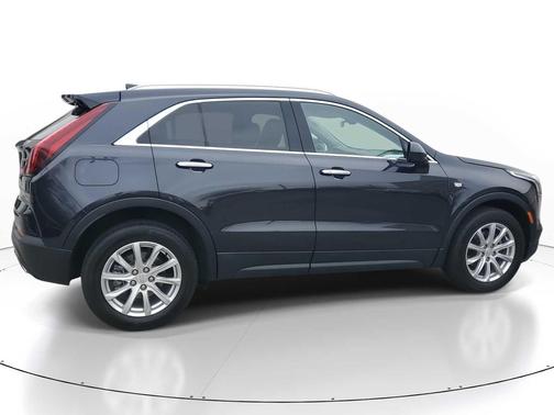2022 Cadillac XT4 Luxury