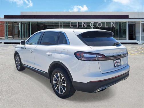 2022 Lincoln Nautilus Standard