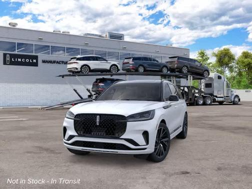pristine white metallic tri-coat 2026 Lincoln Aviator Black Label AWD