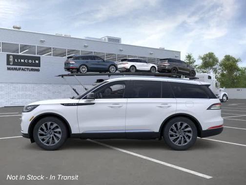 PRISTINE WHITE MET 3C 2026 Lincoln Aviator Premiere