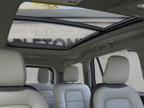 PRISTINE WHITE MET 3C 2026 Lincoln Aviator Premiere