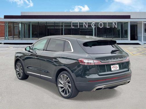 Gilded Green Metallic Clearcoat 2023 Lincoln Nautilus Reserve