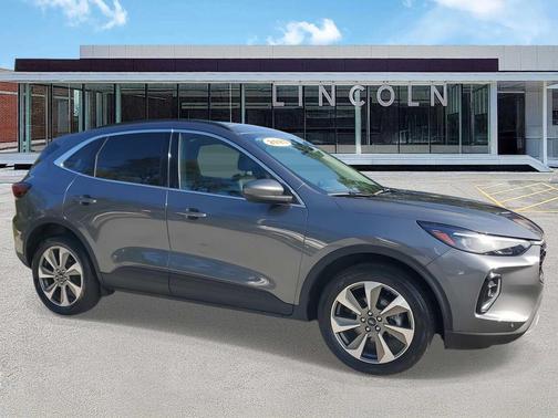 2023 Ford Escape Platinum