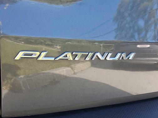 2023 Ford Escape Platinum