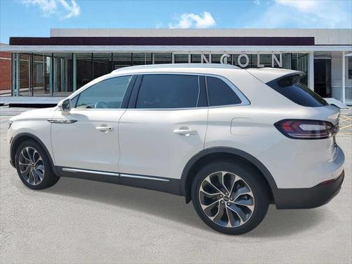 2021 Lincoln Nautilus Reserve