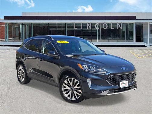 2022 Ford Escape Titanium