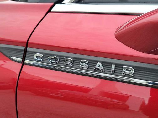 Red Carpet Metallic Tinted Clearcoat 2023 Lincoln Corsair Reserve