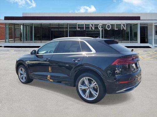 2022 Audi Q8 55 Premium