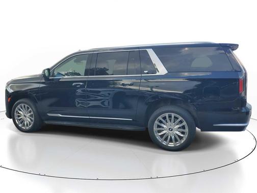 2023 Cadillac Escalade ESV Premium Luxury