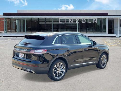 Infinite Black Metallic Clearcoat 2023 Lincoln Nautilus Reserve