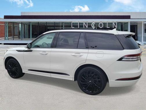 Pristine White Metallic Tri-Coat 2023 Lincoln Aviator Reserve AWD