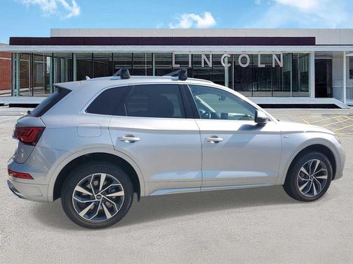 2023 Audi Q5 45 S line Premium Plus