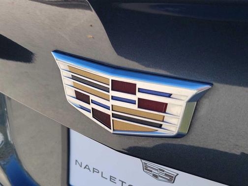 2021 Cadillac XT4 Premium Luxury