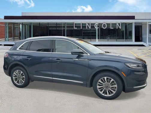 2022 Lincoln Nautilus Reserve