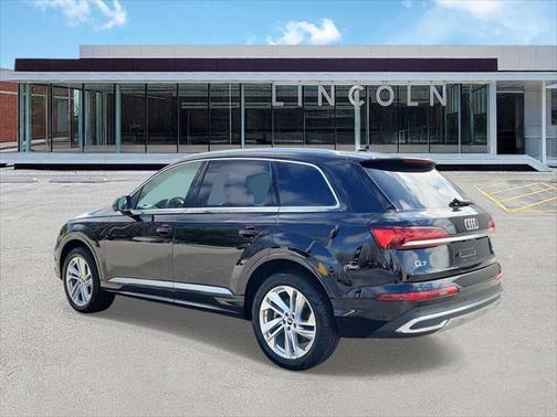 2024 Audi Q7 55 Premium Plus