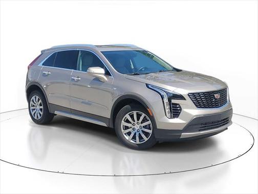 2022 Cadillac XT4 Premium Luxury