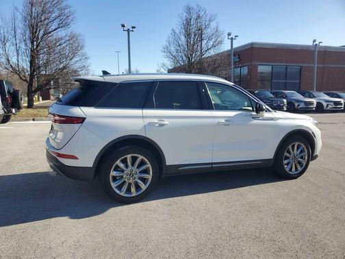 2022 Lincoln Corsair Standard