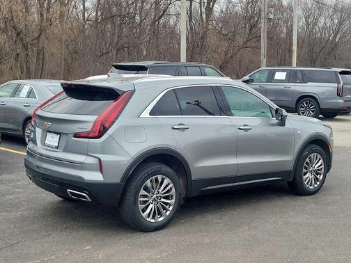 2024 Cadillac XT4 Premium Luxury