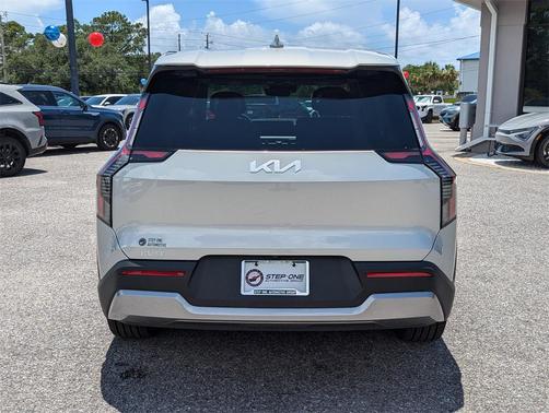 2026 Kia EV9 Light Long Range
