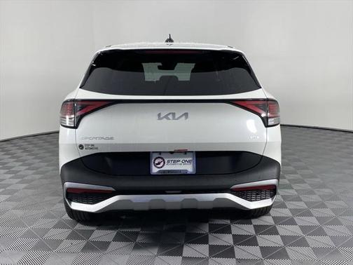 2025 Kia Sportage Hybrid LX