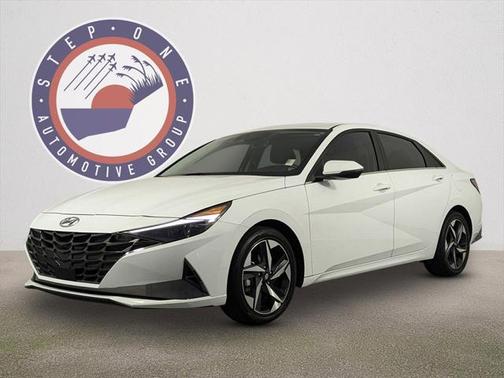 2022 Hyundai ELANTRA Limited