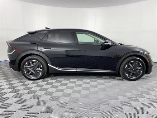 2025 Kia EV6 Light Long Range