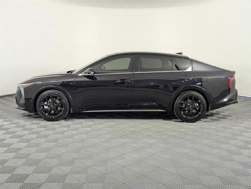 2025 Kia K4 GT-Line Turbo