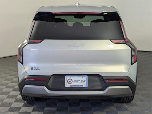 2026 Kia EV9 Light Long Range