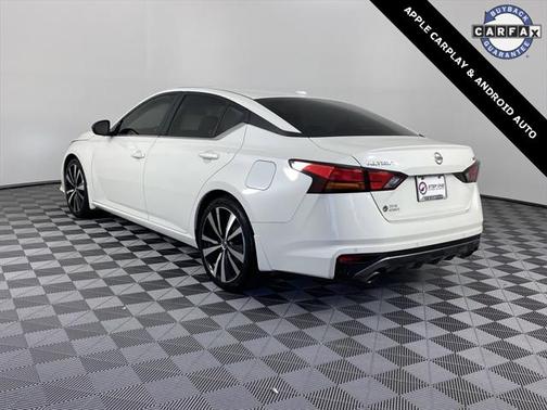 2020 Nissan Altima SR FWD