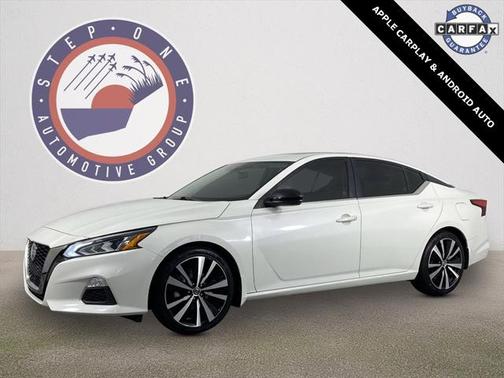 2020 Nissan Altima SR FWD