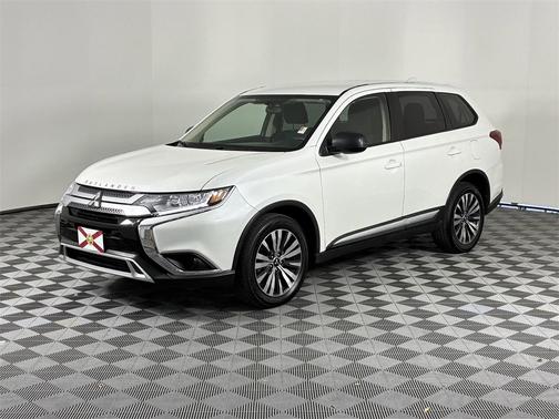2020 Mitsubishi Outlander ES