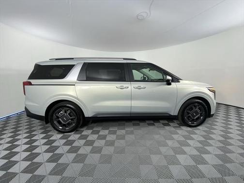 2025 Kia Carnival Hybrid EX