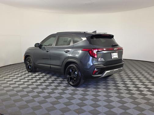 Gravity Gray 2026 Kia Seltos EX